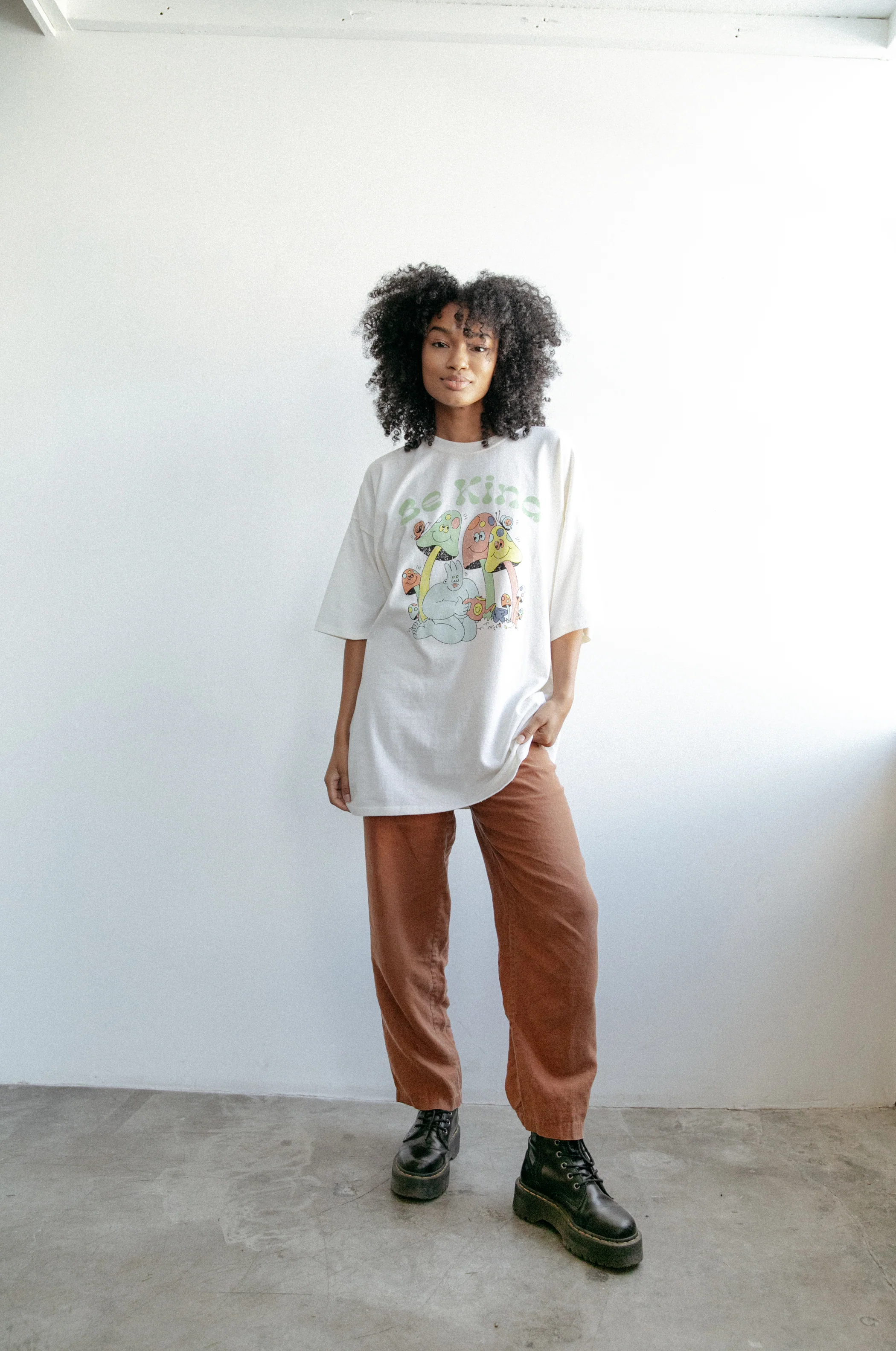 Dreyfus Be Kind Recycled Dad Tee - Image 5