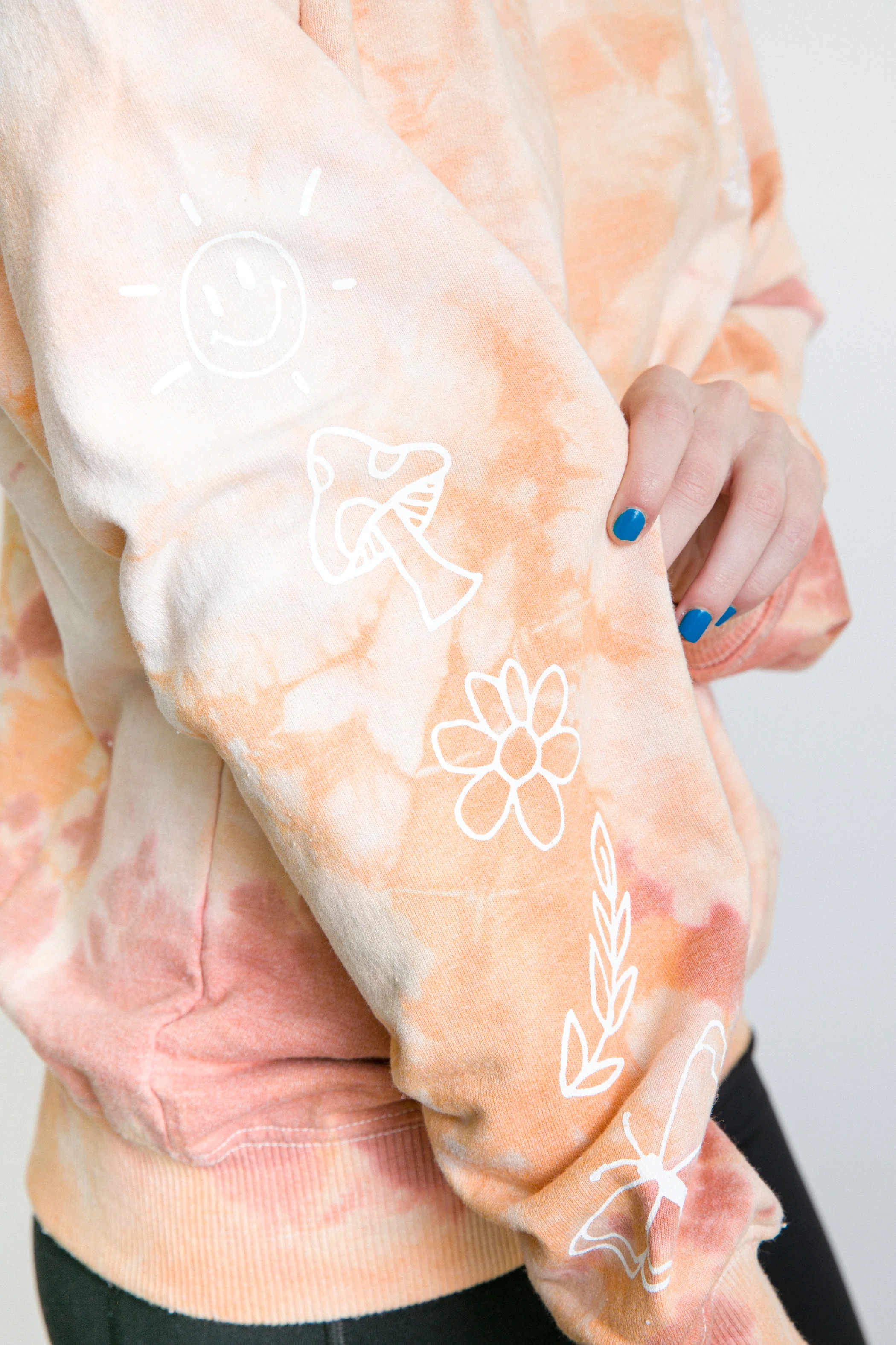 Nature Doodle Tie Dye Recycled Crewneck - Image 7